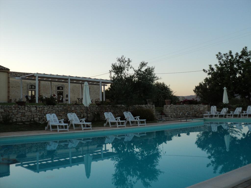 Agriturismo Gaia Villa Noto Luaran gambar