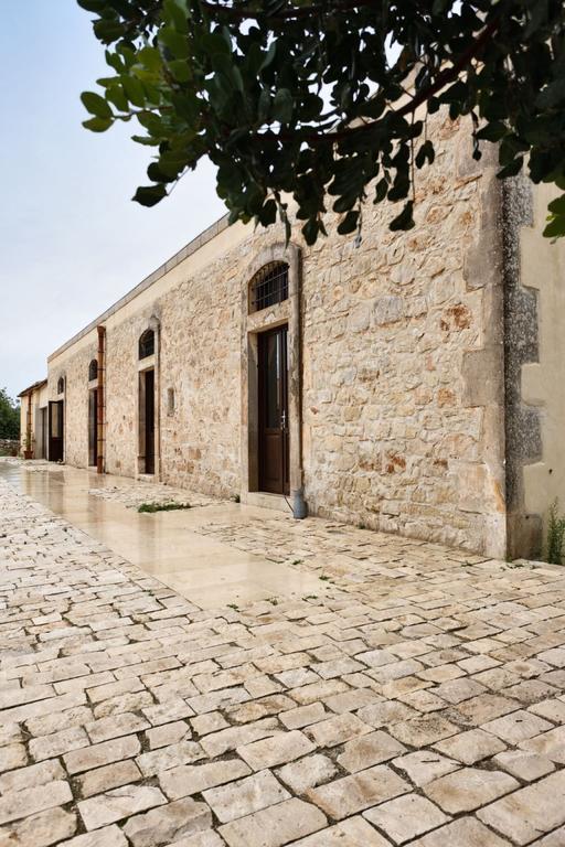 Agriturismo Gaia Villa Noto Bilik gambar