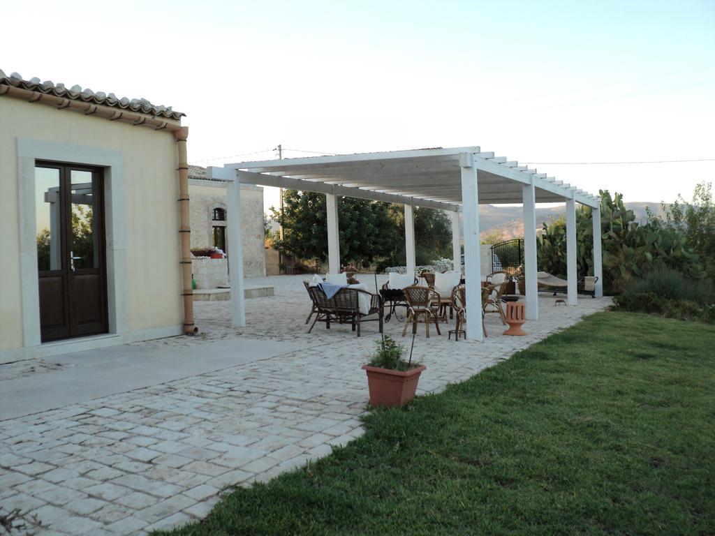 Agriturismo Gaia Villa Noto Bilik gambar