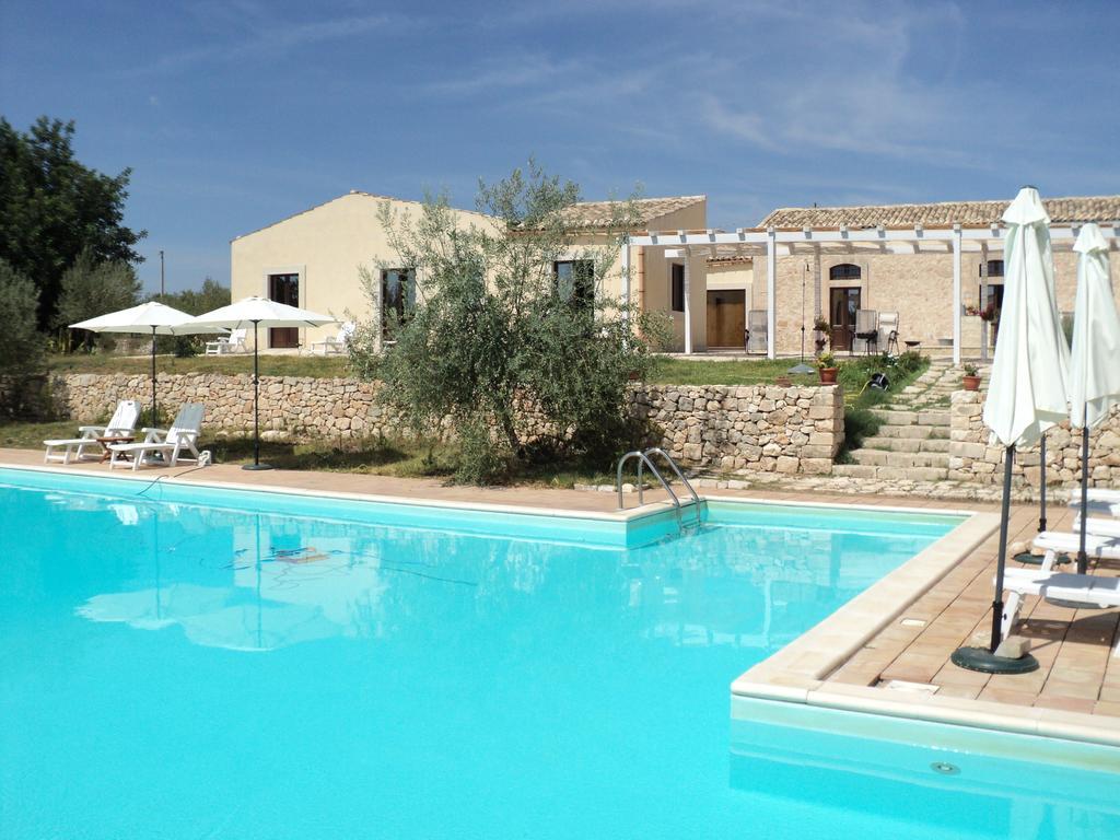 Agriturismo Gaia Villa Noto Bilik gambar