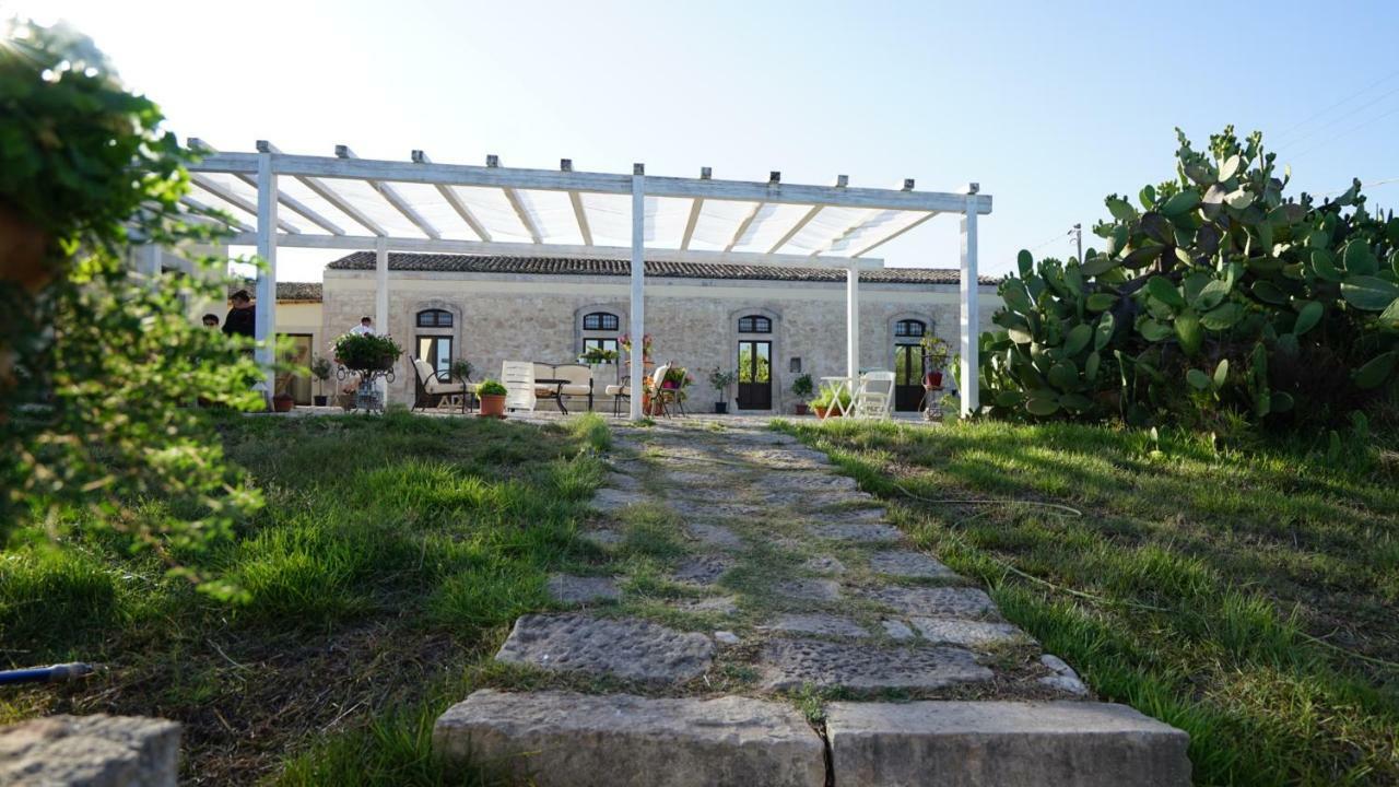 Agriturismo Gaia Villa Noto Luaran gambar