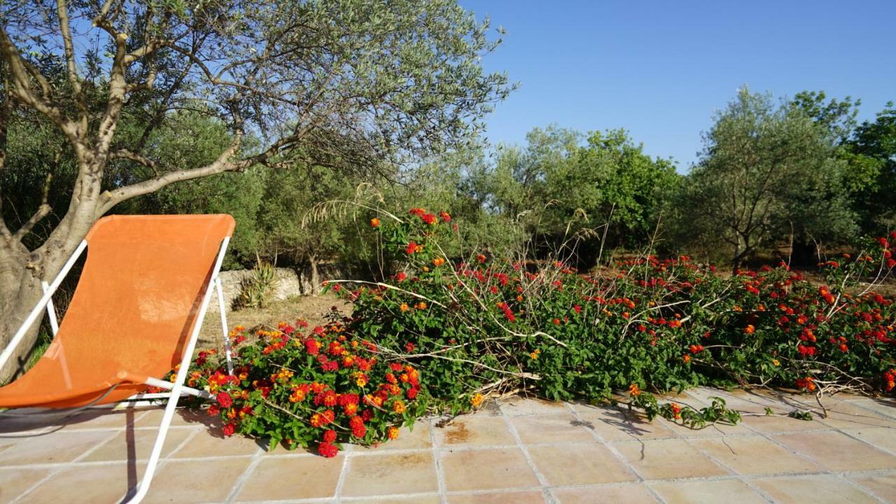 Agriturismo Gaia Villa Noto Luaran gambar
